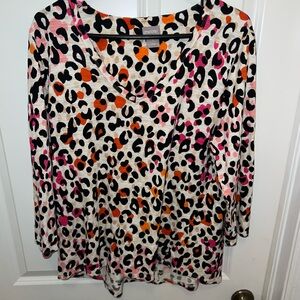 Chicos 3/4 length top bright leopard print